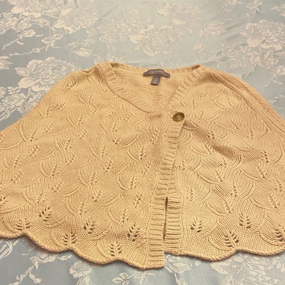 Elegant Cream/Tan Knit Sweater Cape NWOT - Picture 1 of 12